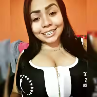 Emily Freitas, Big Tits