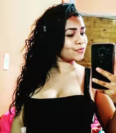 Emily Freitas, Big Tits