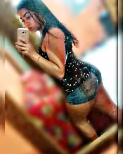Emily Freitas, Big Tits