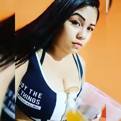 Emily Freitas, Big Tits