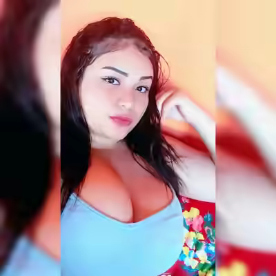 Emily Freitas, Big Tits