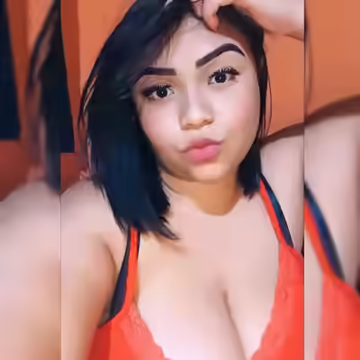 Emily Freitas, Big Tits