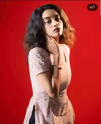 Ezaz Opa: Instagram ModelFuck Hard with Boyfriend and Customers