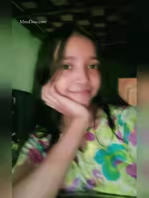 Cute Girl Boobs Flash