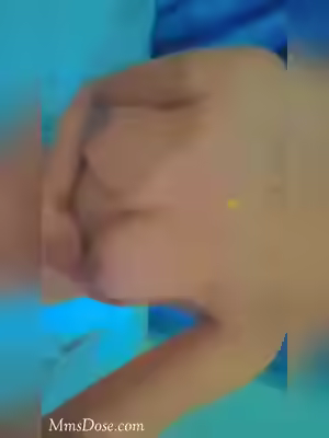 Cute Girl Boobs Flash