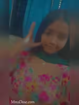 Cute Girl Boobs Flash