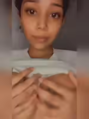 Cute Girl Boobs Flash