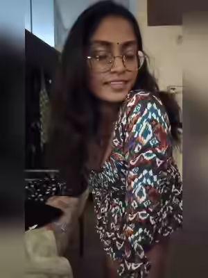 Randi Show: Indian Big Boobs Flashing