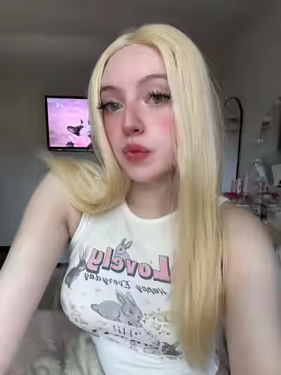 Sexy Figure of Best Friend Molly