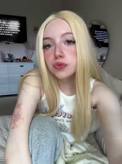 Sexy Figure of Best Friend Molly