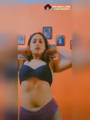 Chubby Girl Flashing Boobs and Pussy