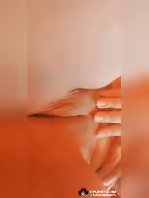 Chubby Girl Flashing Boobs and Pussy