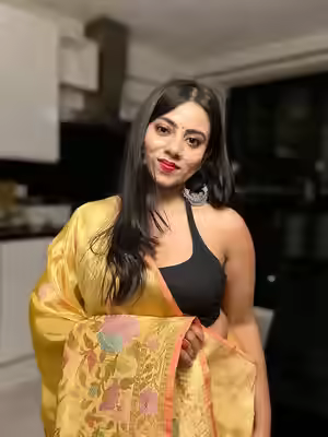 Bangladeshi Hot Girl Shows Big Boobs