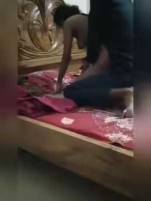 Bangladeshi Hot Girl Shows Big Boobs