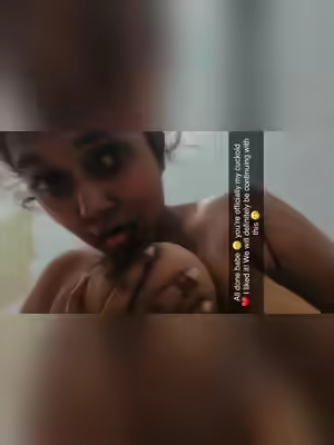 Desi Girl Shows Boobs on Snapchat