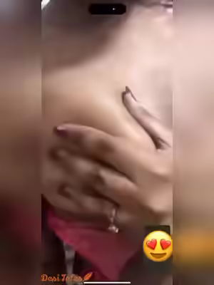 Ridhi Magi Flashing Small Boobs in Video Call