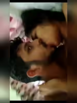 Cute Bangladesh Girl Shows Boobs, fucks Boyfriend