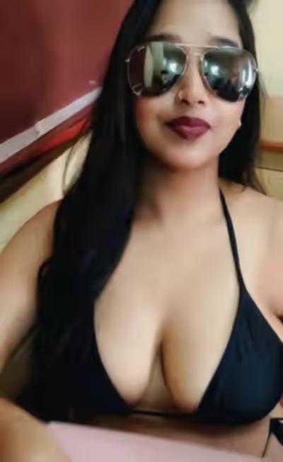 Desi Hijabi Milf Hot Pics