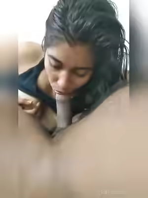 Bangladeshi Young Girl Flashes Boobs, Dates Her Boyfriend