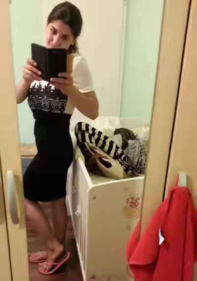 French MILF Cheats in Germany