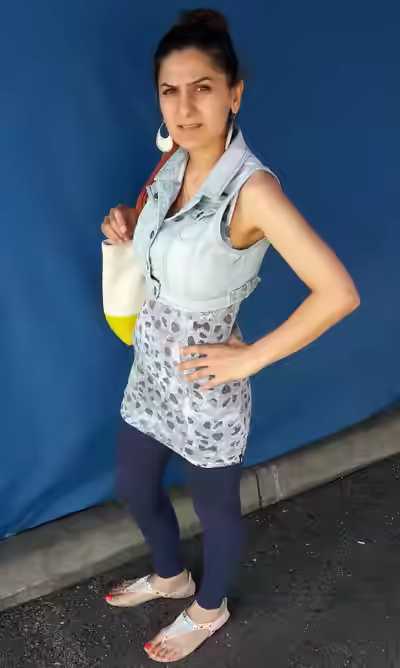 French MILF Cheats in Germany