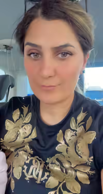 French MILF Cheats in Germany