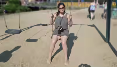 French MILF Cheats in Germany