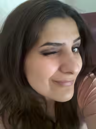 French MILF Cheats in Germany