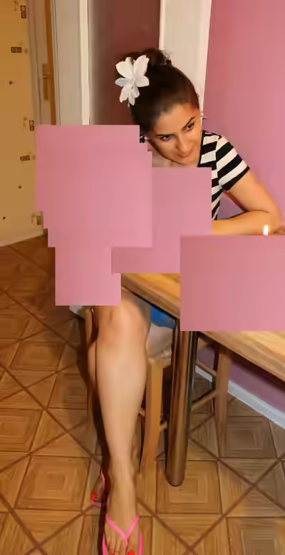 French MILF Cheats in Germany