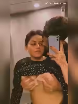 Indian big boobs Desi girl hardcore fuck in her boyfriend birthday and give a special blowjob in OYO HOTEL