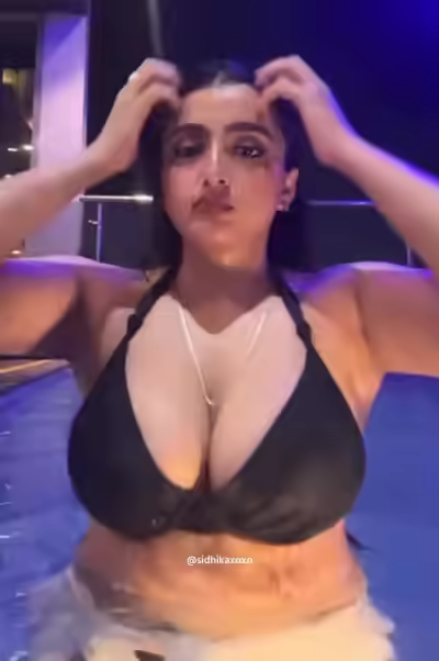 Bangladeshi Girl Shows Nudes and fucks Boyfriend