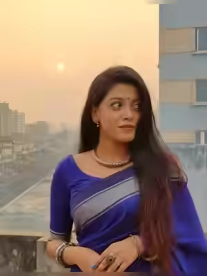 Bangladeshi Girl Talks Dirty and Gets Wet