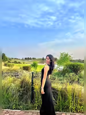 Jheel Shah and Her Nude Moments with Boyfriend