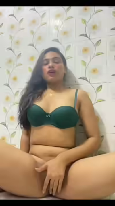 Bangladeshi Mummy Girl Sends Nude Photos