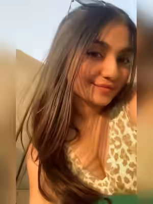 Famous Indian Randi Shows Boobs