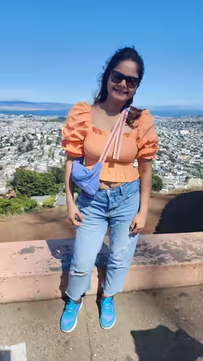 Sexy Hot Brunet Big Boob Wife