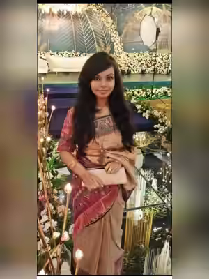 Bangladeshi Woman Moaries Loud with Boyfriend