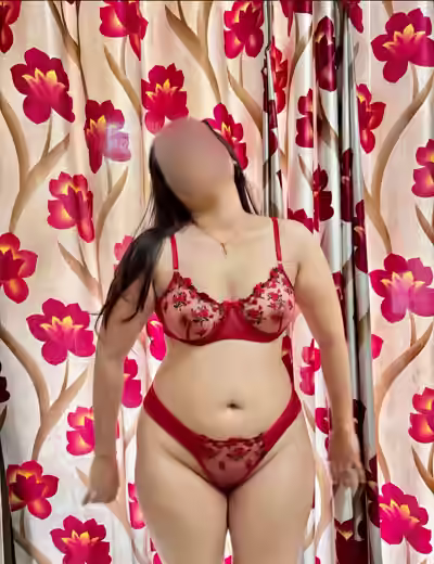 My Snapchat Fan: Sexy Bangladeshi Sugar Mummy