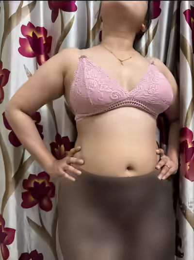 My Snapchat Fan: Sexy Bangladeshi Sugar Mummy