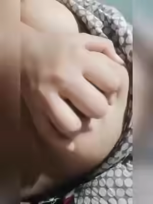 My Snapchat Fan: Sexy Bangladeshi Sugar Mummy