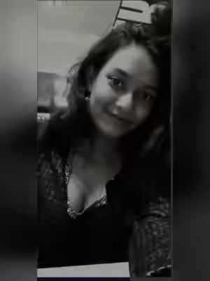 Bangladeshi Girl Gives Blowjob and Fuck