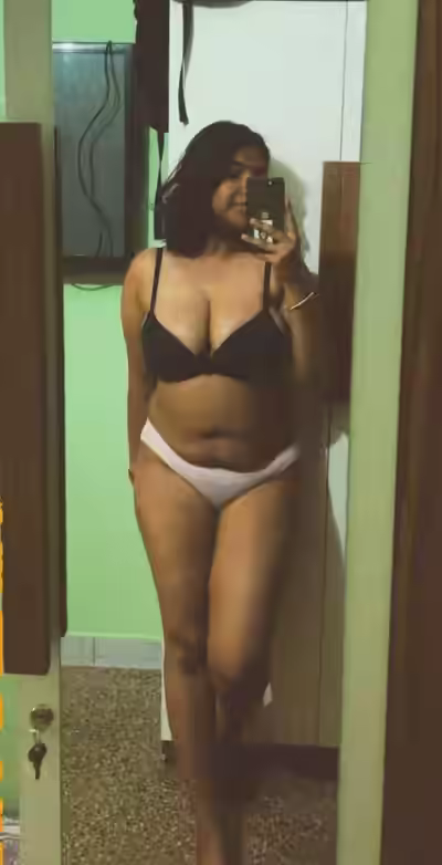 Indian Rich Big boobs chubby Horny wife sucking dick and get fucked