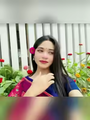 Desi Girl Shows Boobs and Fucks Hard