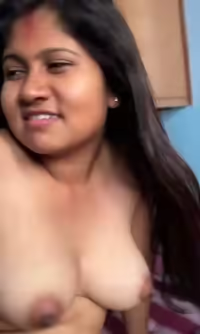 Kolkata Boudi Shows Big Boobs