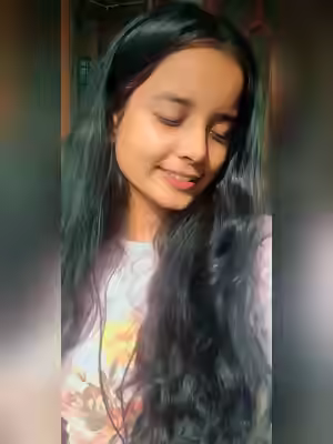 Desi Girl Shows Big Boobs