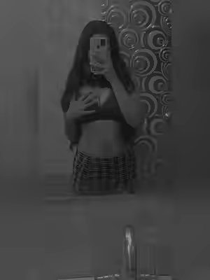 Desi Girl Shows Big Boobs