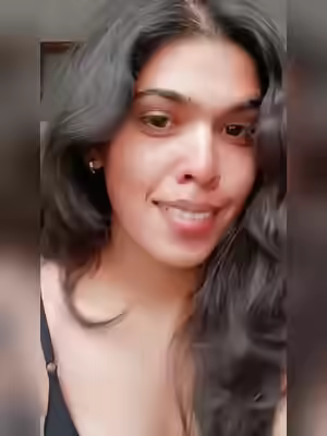 Indiana Girl Shares Boobs on Snapchat