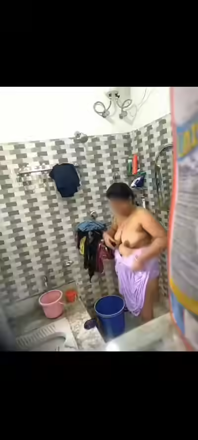 Ass Milfs Bath Spy
