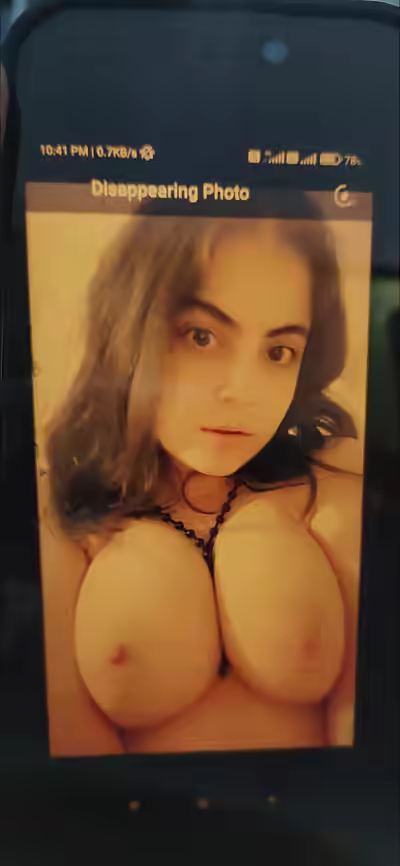 Iranian Girl Shows Off Boobs