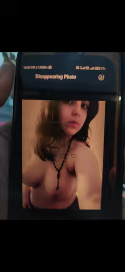 Iranian Girl Shows Off Boobs